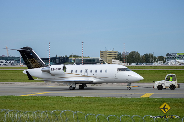 Bombardier Challenger 605 (CL-600-2B16)